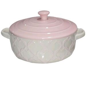 The Bake‎ Shop 11in Ivory Stoneware Casserole With Pink Lid Embossed Hearts